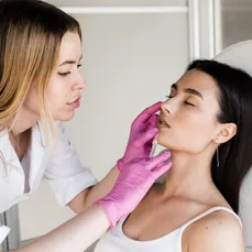 ELITE INJECTOR WITH FELLOWSHIP (12 MONTHS) - KURSPAKET FÖR ESTETISKA BEHANLDINGAR